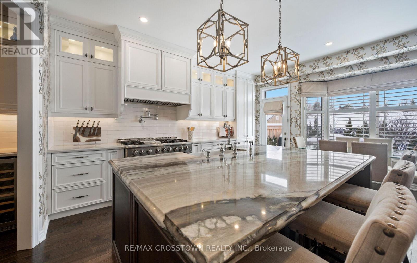 46 Pierce Place, New Tecumseth, Ontario  L0G 1W0 - Photo 15 - N13011634