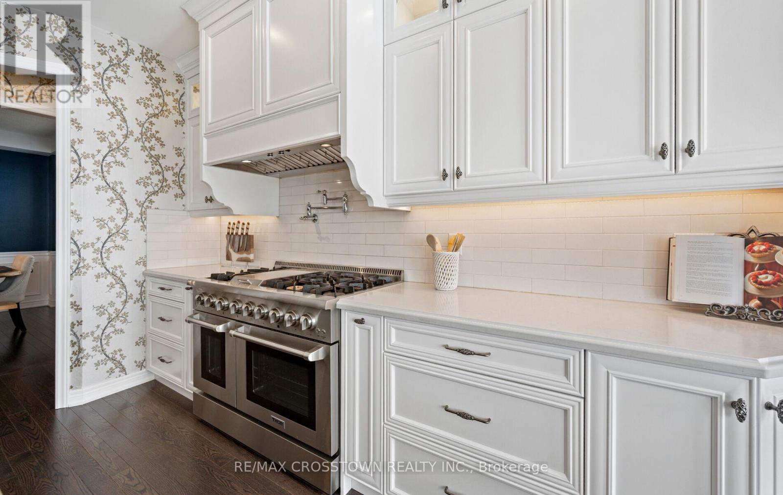 46 Pierce Place, New Tecumseth, Ontario  L0G 1W0 - Photo 17 - N13011634