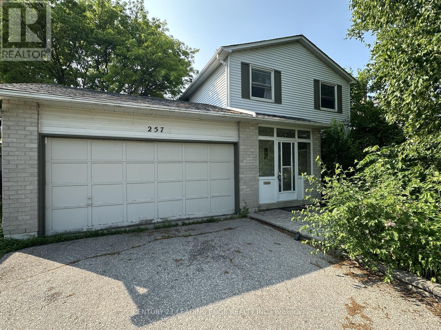 257 London Road, Newmarket, Ontario  L3Y 6L3 - Photo 2 - N13011650