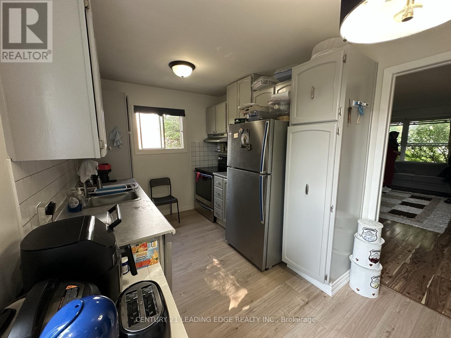 257 London Road, Newmarket, Ontario  L3Y 6L3 - Photo 8 - N13011650