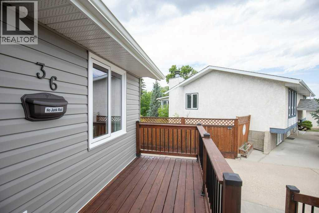 36 Harvey Close, Red Deer, Alberta  T4N 6C4 - Photo 7 - A2235898