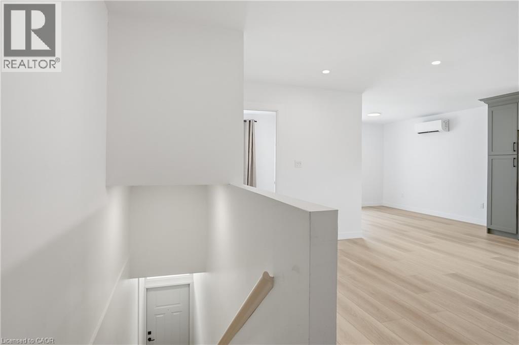 1110 Cannon Street E Unit# A, Hamilton, Ontario  L8L 2J6 - Photo 3 - 40821568