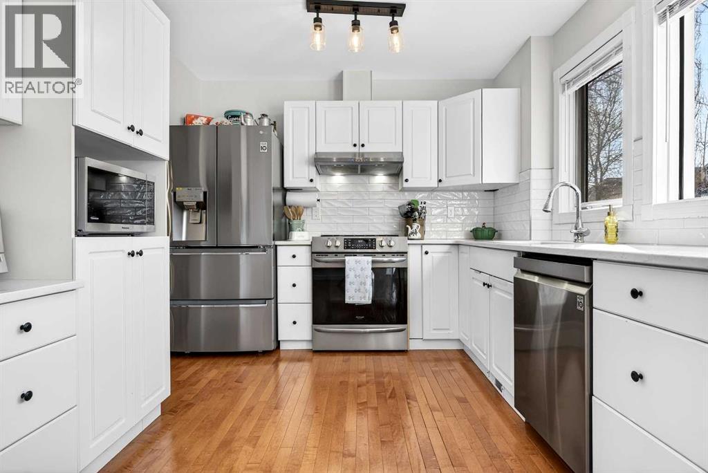 94 Candle Terrace Sw, Calgary, Alberta  T2W 6G7 - Photo 21 - A2296042