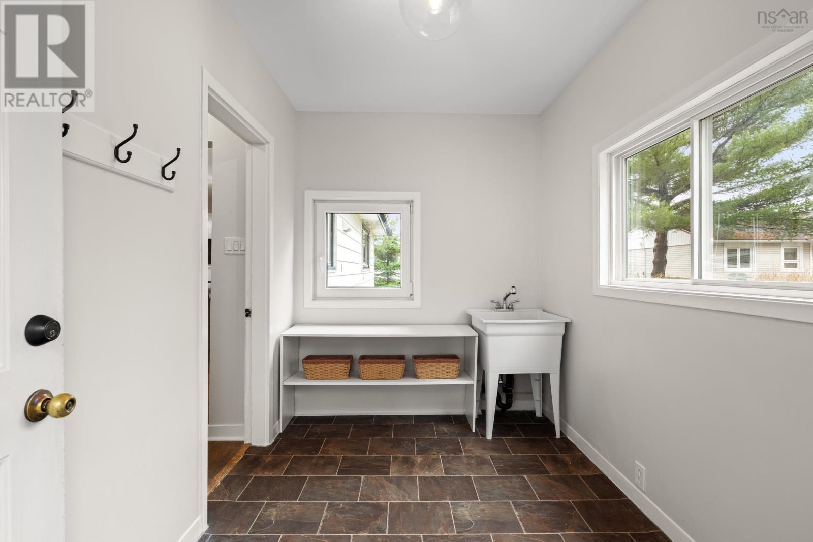 13 Clifford Drive, Dartmouth, Nova Scotia  B2W 1T7 - Photo 23 - 202607767