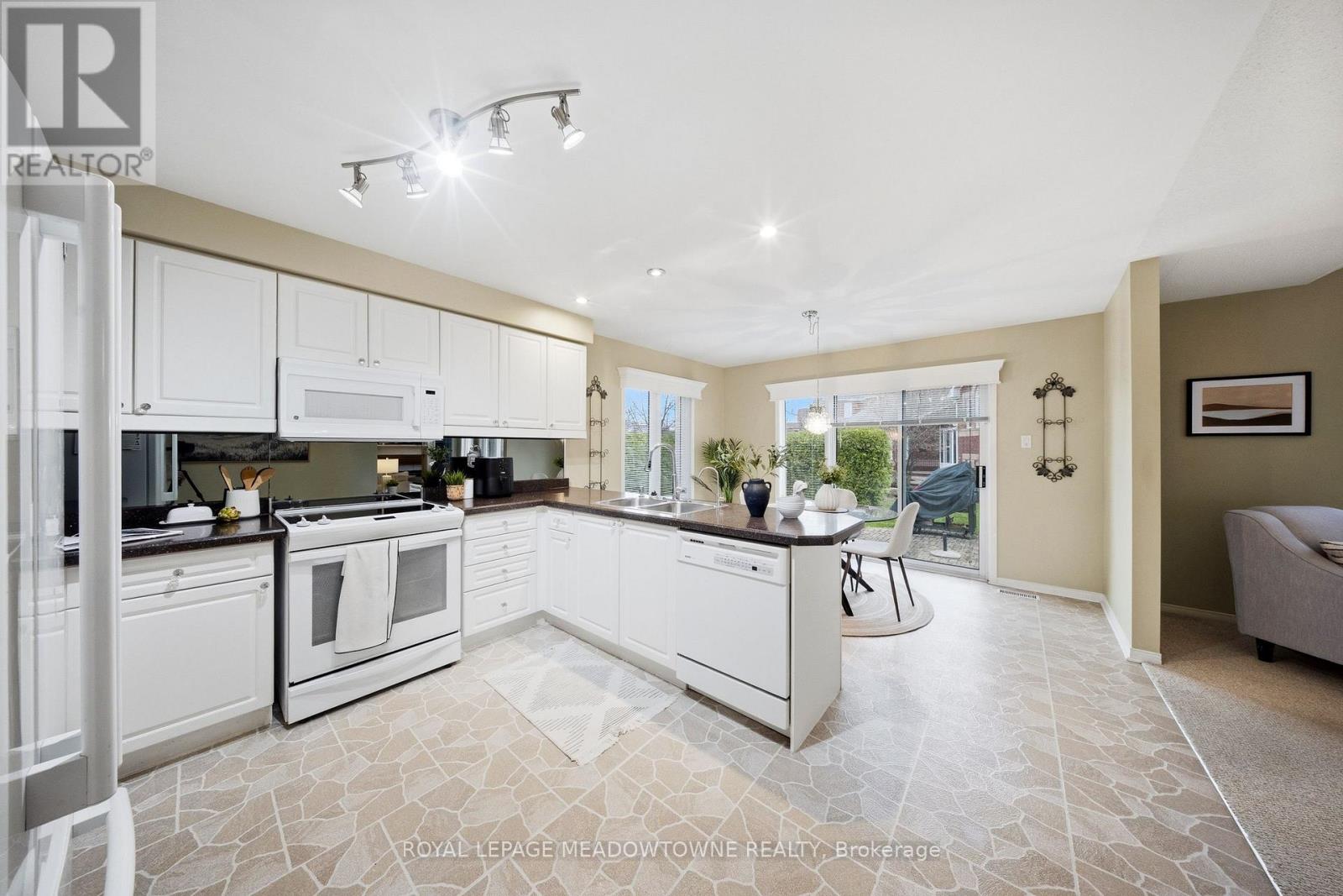 20 Huffmann Drive, Halton Hills, Ontario  L7G 5W4 - Photo 18 - W13011482