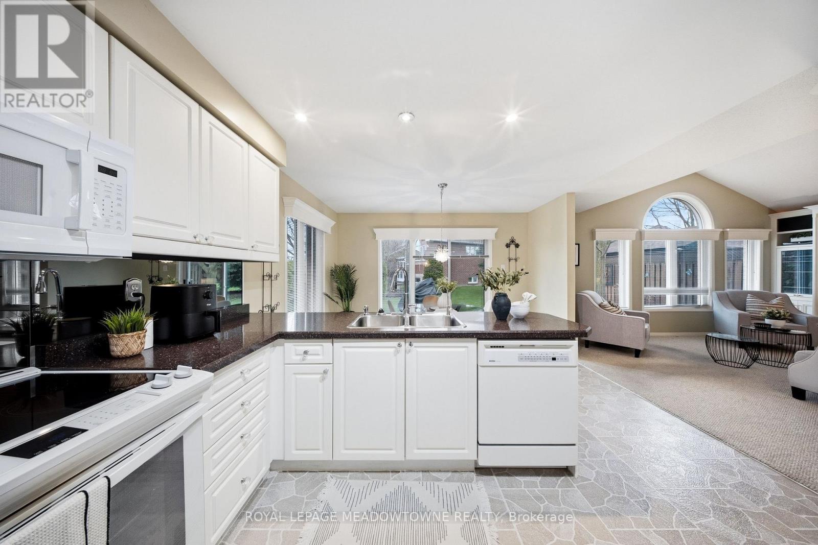 20 Huffmann Drive, Halton Hills, Ontario  L7G 5W4 - Photo 21 - W13011482