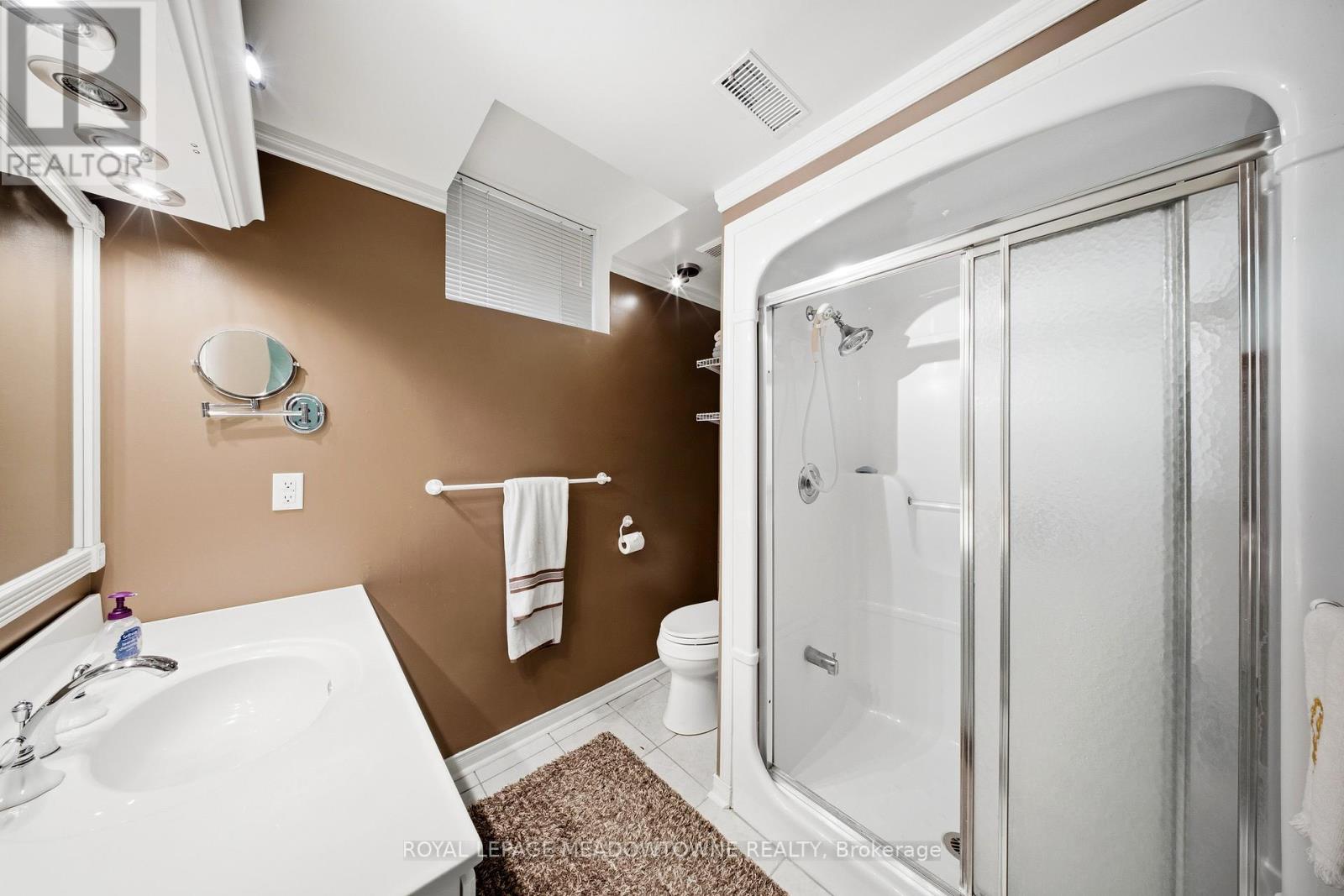 20 Huffmann Drive, Halton Hills, Ontario  L7G 5W4 - Photo 39 - W13011482