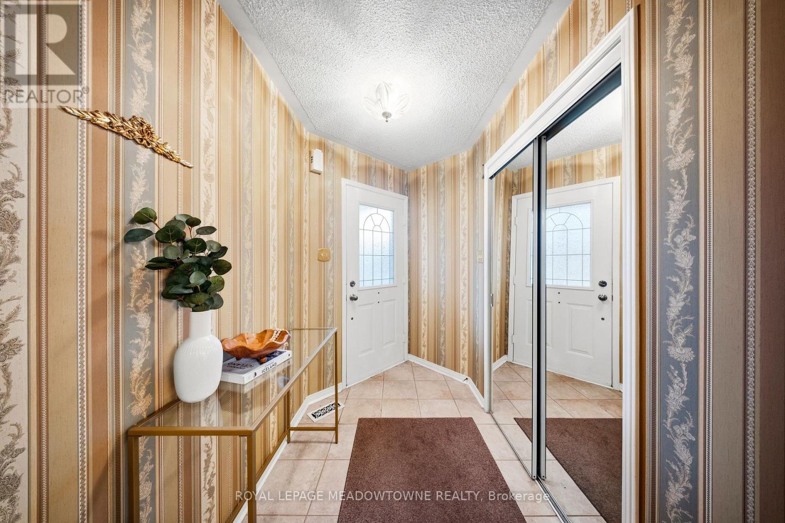 20 Huffmann Drive, Halton Hills, Ontario  L7G 5W4 - Photo 9 - W13011482