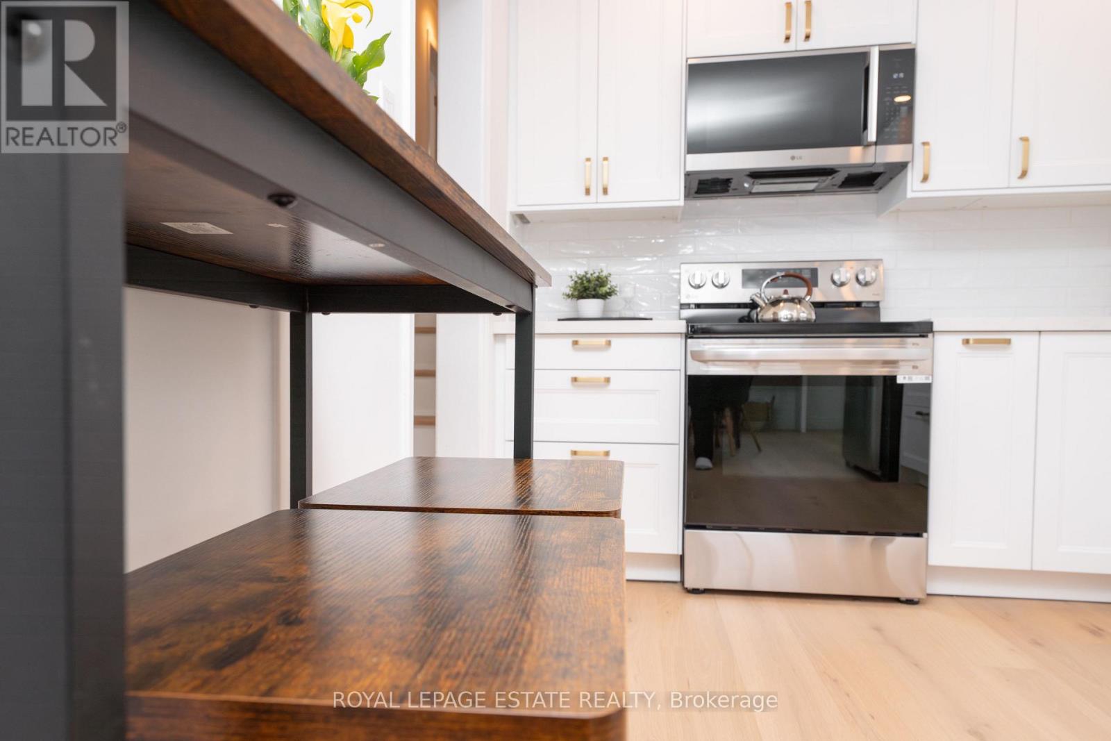 474 Sandlewood Road, Oakville, Ontario  L6L 3S4 - Photo 7 - W13011492