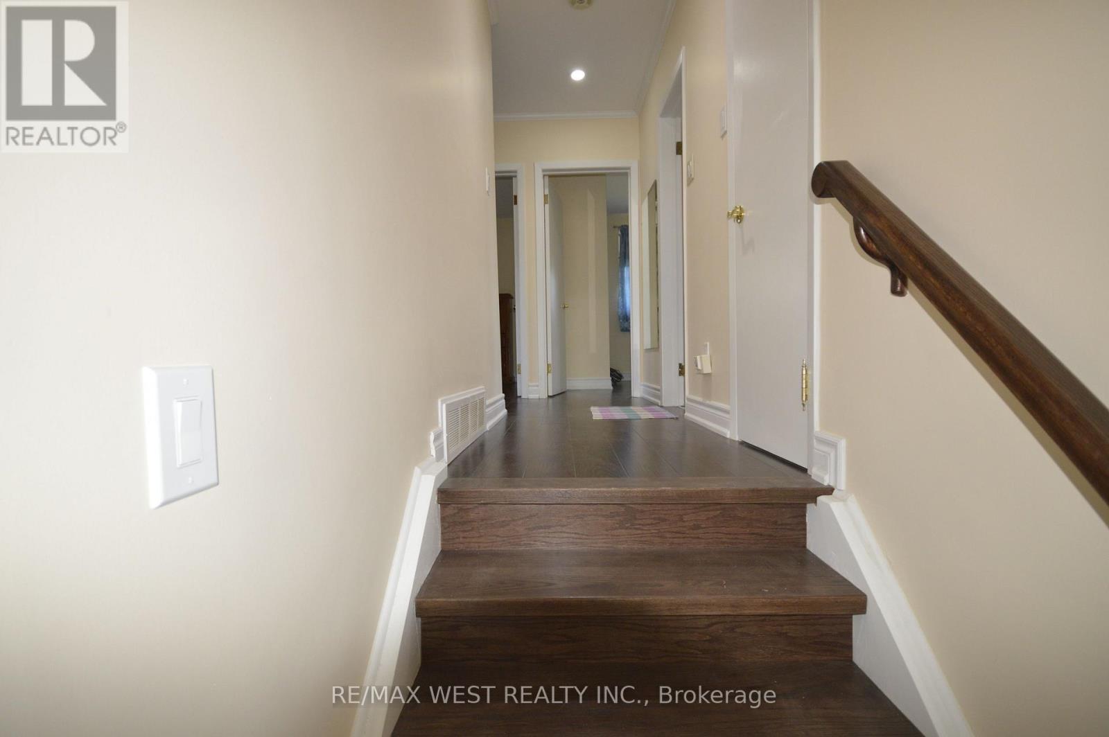 84 Kearney Drive, Toronto, Ontario  M9W 5J8 - Photo 10 - W13011532