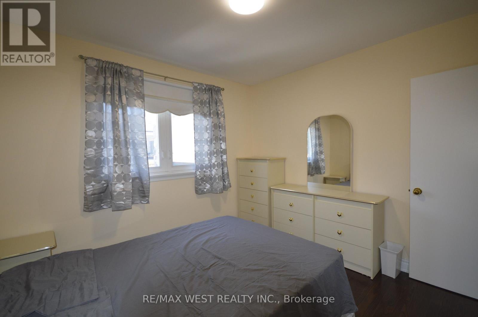 84 Kearney Drive, Toronto, Ontario  M9W 5J8 - Photo 16 - W13011532