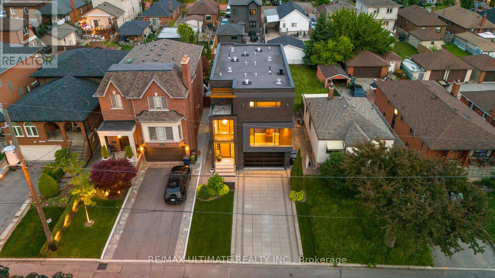 1139 Glengrove Avenue W, Toronto, Ontario  M6B 2K5 - Photo 38 - W13011556