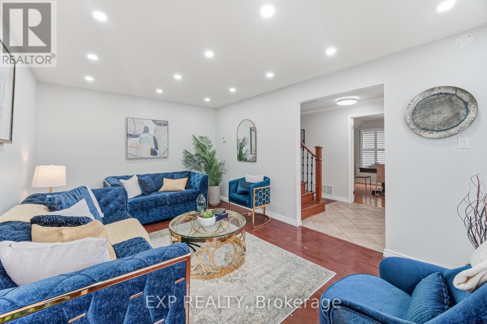 53 Northampton Street, Brampton, Ontario  L6S 3Z6 - Photo 4 - W13011560