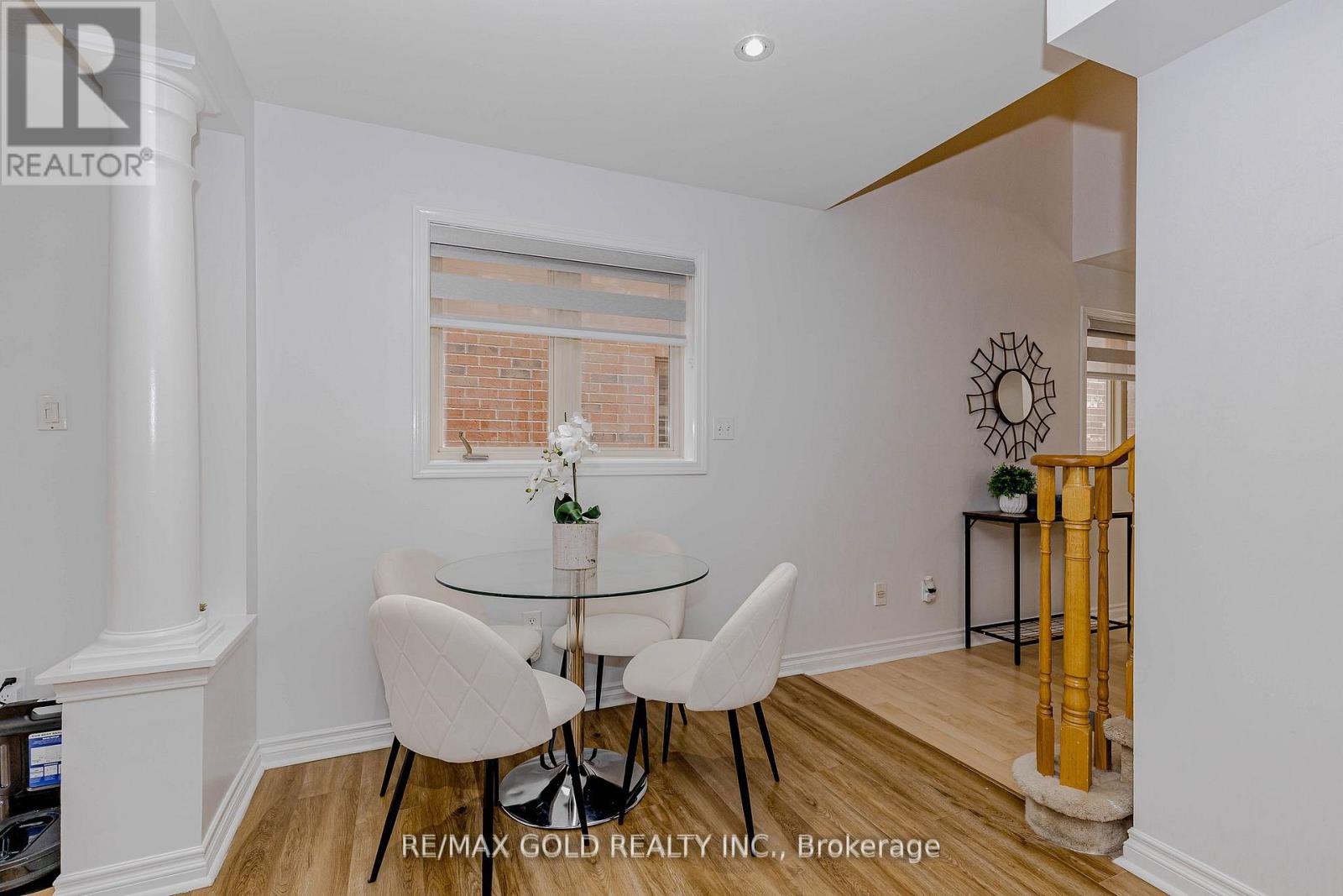 1105 Meadowgrove Court, Mississauga, Ontario  L5W 1J2 - Photo 10 - W13011570