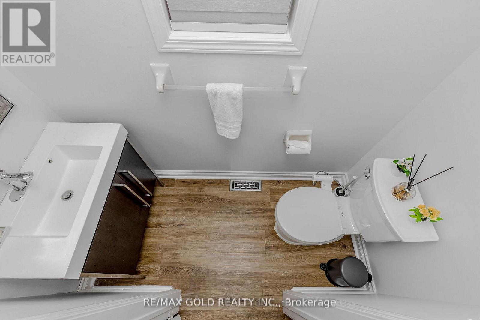 1105 Meadowgrove Court, Mississauga, Ontario  L5W 1J2 - Photo 18 - W13011570