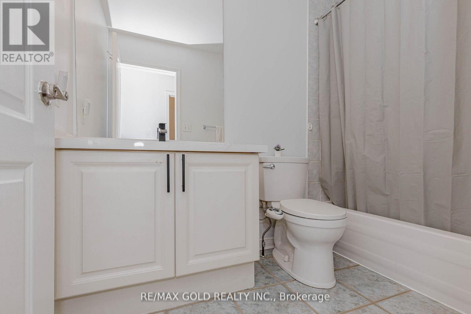 1105 Meadowgrove Court, Mississauga, Ontario  L5W 1J2 - Photo 26 - W13011570