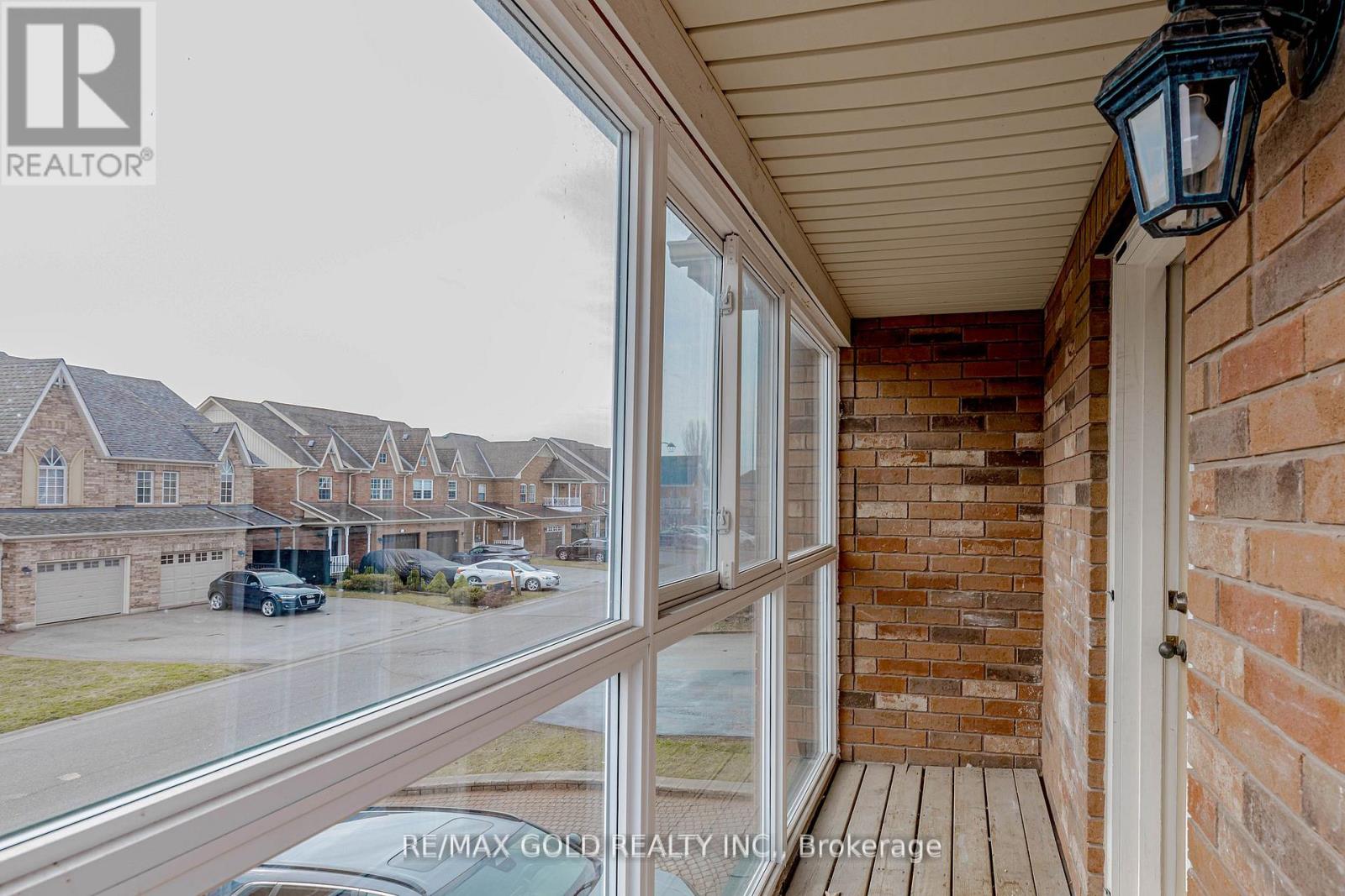 1105 Meadowgrove Court, Mississauga, Ontario  L5W 1J2 - Photo 29 - W13011570