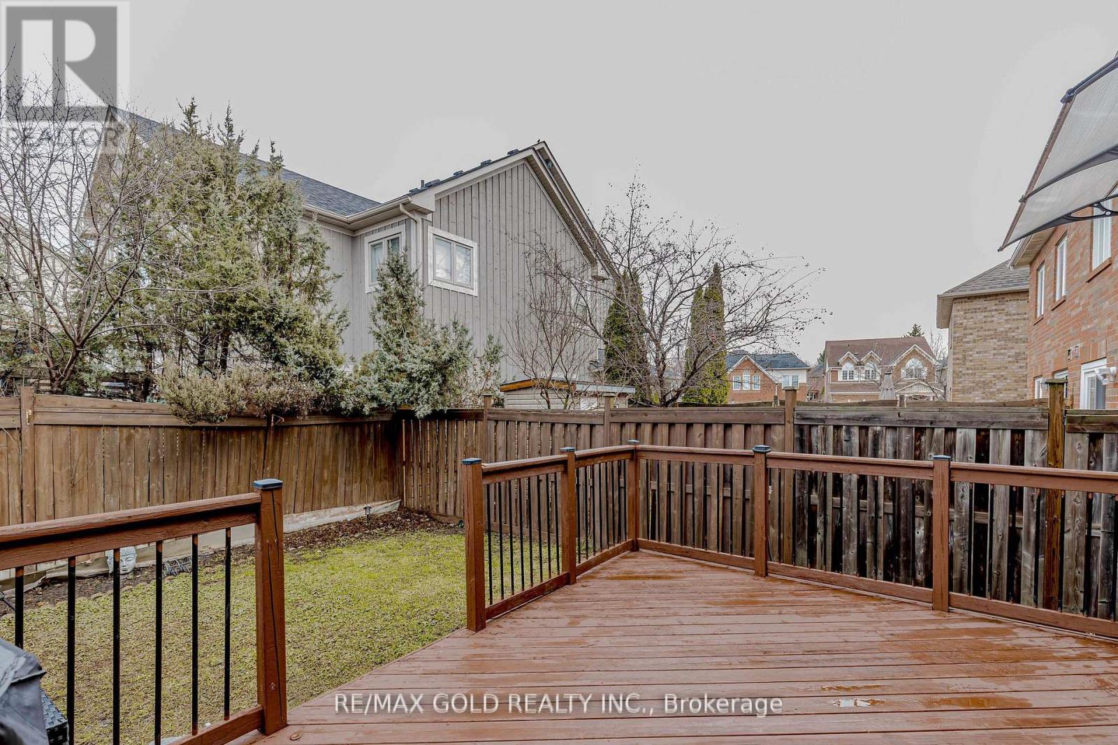 1105 Meadowgrove Court, Mississauga, Ontario  L5W 1J2 - Photo 33 - W13011570