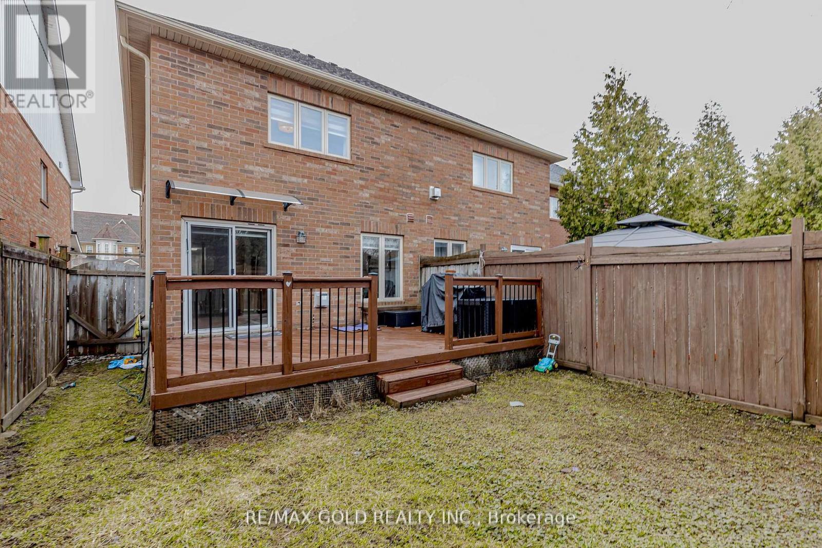 1105 Meadowgrove Court, Mississauga, Ontario  L5W 1J2 - Photo 35 - W13011570