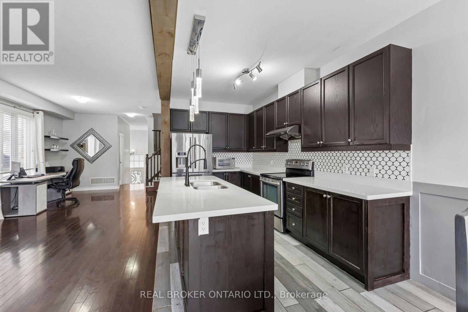 13 Icefall Road W, Caledon, Ontario  L7C 3T7 - Photo 15 - W13011586