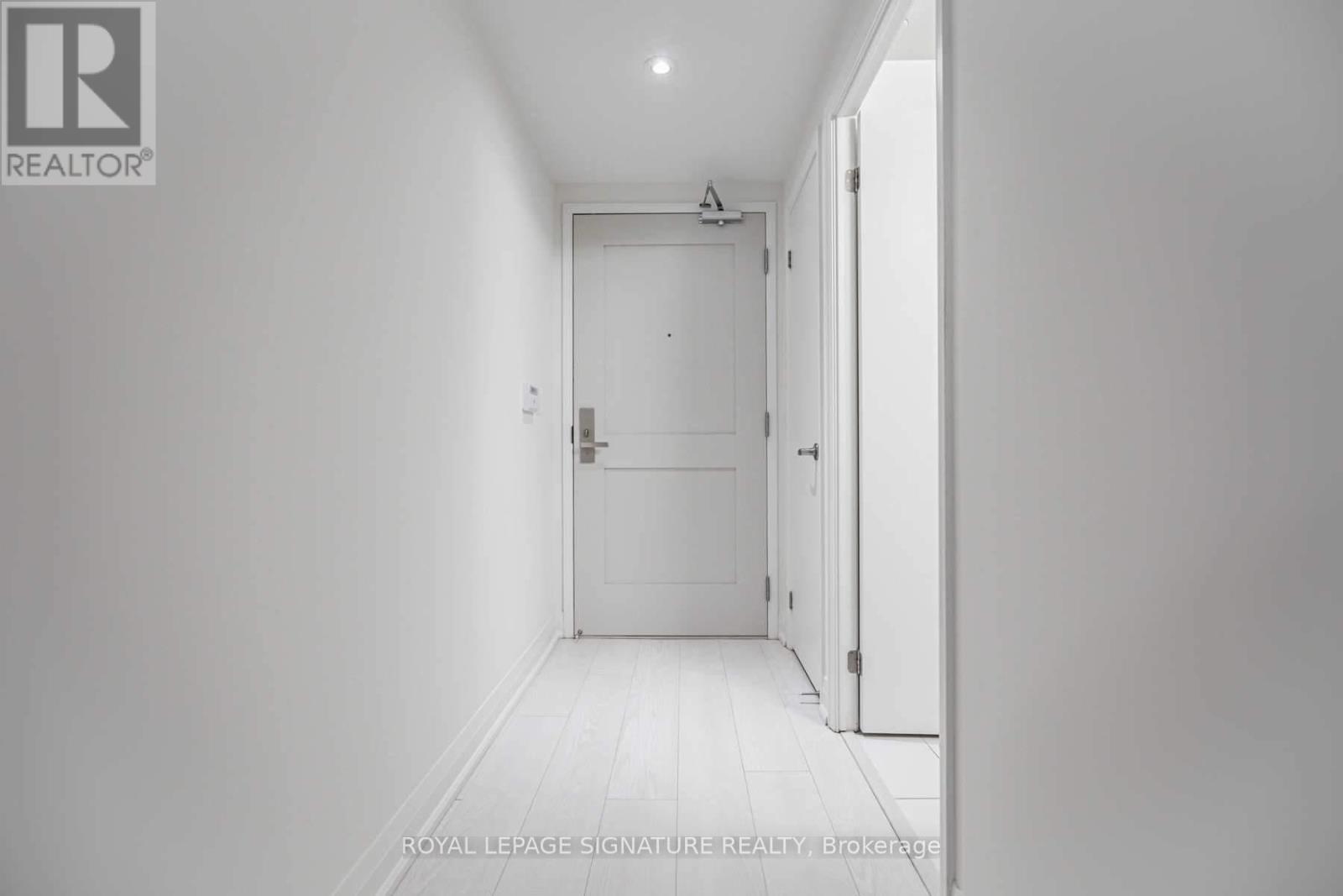 407 - 10 Gibbs Road, Toronto, Ontario  M9B 6L6 - Photo 3 - W13011618