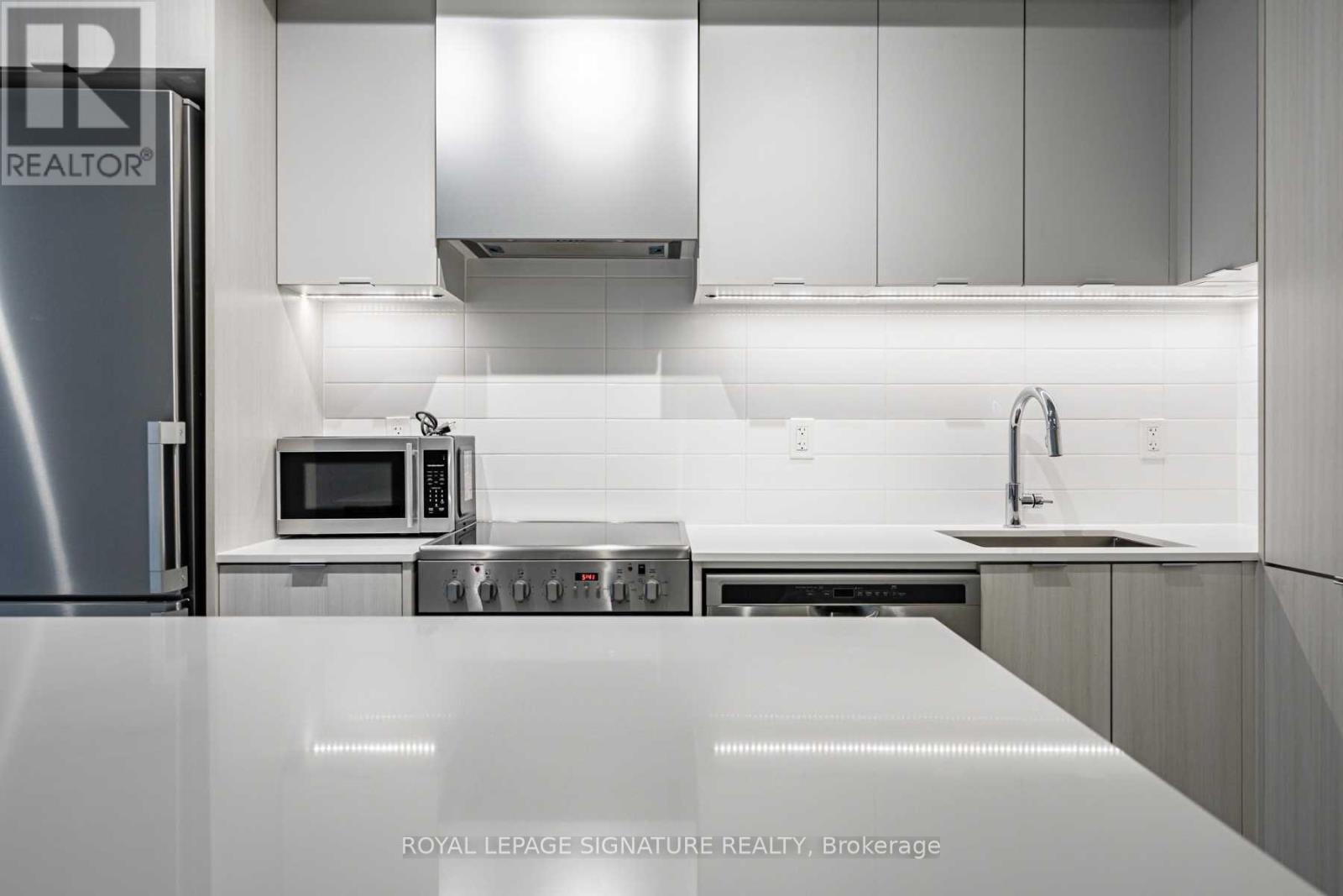 407 - 10 Gibbs Road, Toronto, Ontario  M9B 6L6 - Photo 9 - W13011618