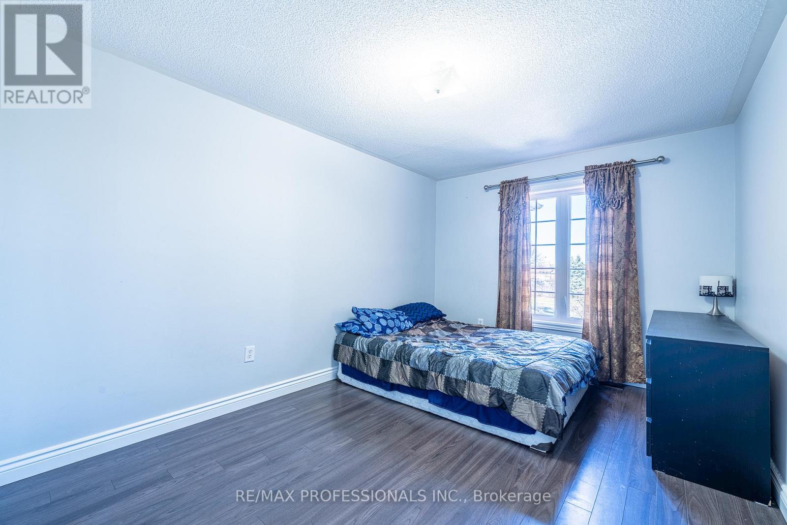 9720 Mclaughlin Road, Brampton, Ontario  L6X 0T8 - Photo 11 - W13011620