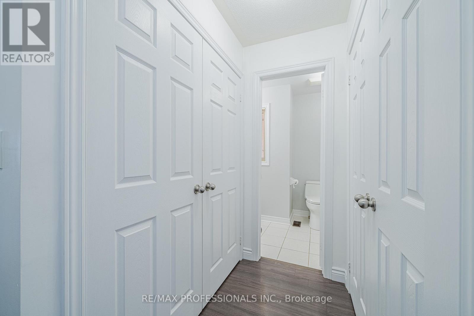 9720 Mclaughlin Road, Brampton, Ontario  L6X 0T8 - Photo 15 - W13011620