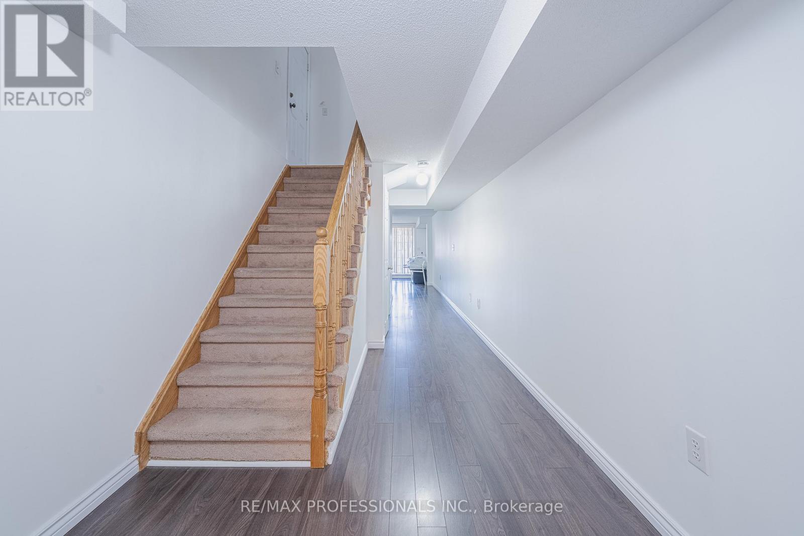 9720 Mclaughlin Road, Brampton, Ontario  L6X 0T8 - Photo 22 - W13011620