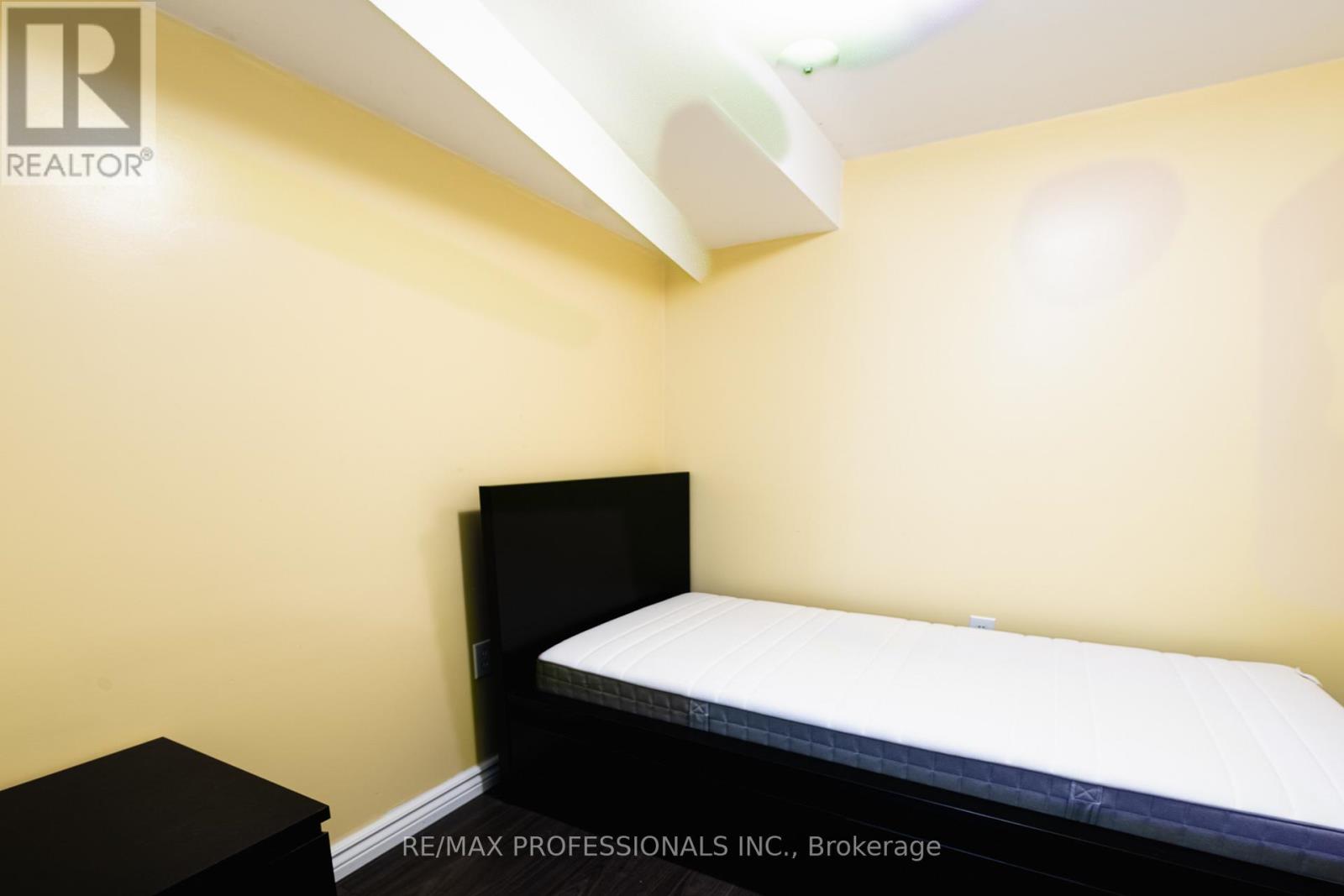 9720 Mclaughlin Road, Brampton, Ontario  L6X 0T8 - Photo 24 - W13011620