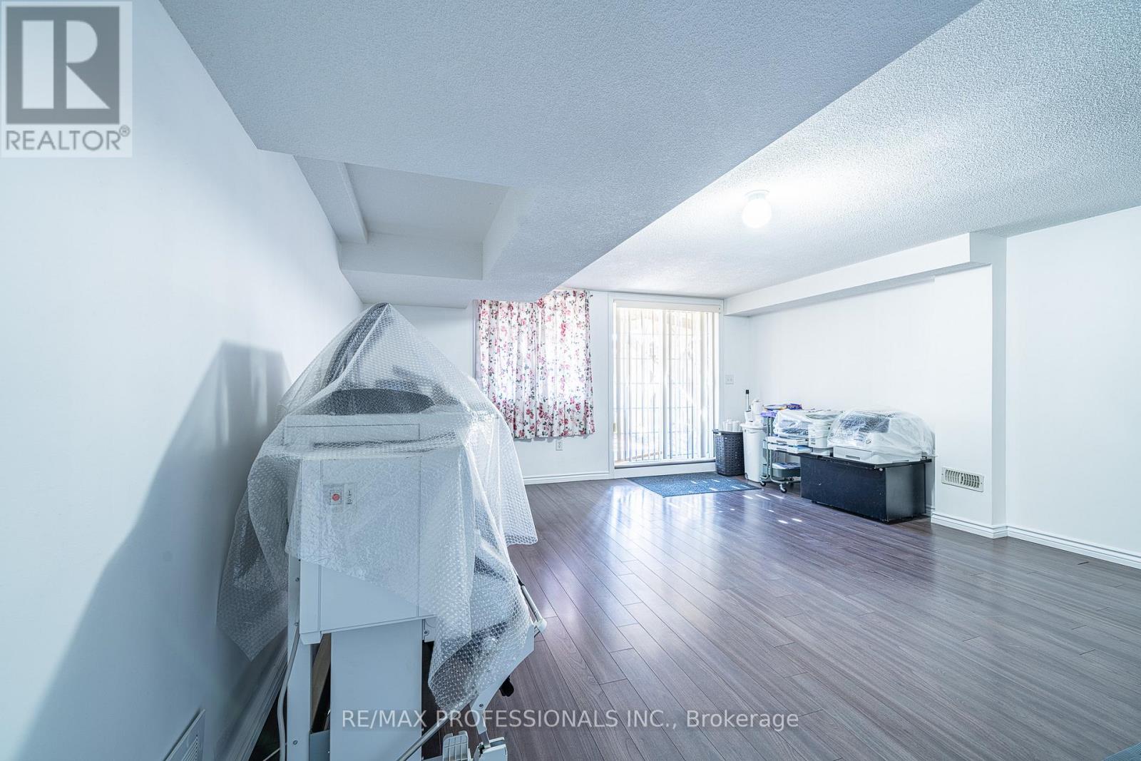 9720 Mclaughlin Road, Brampton, Ontario  L6X 0T8 - Photo 27 - W13011620