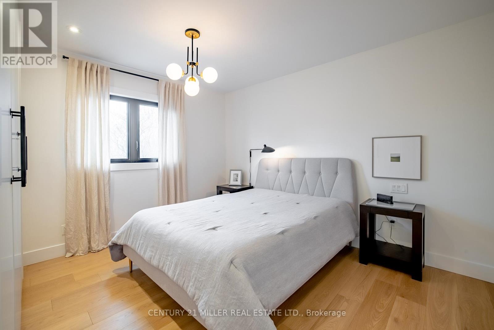 2433 Trevor Drive, Oakville, Ontario  L6L 5C4 - Photo 18 - W13011664