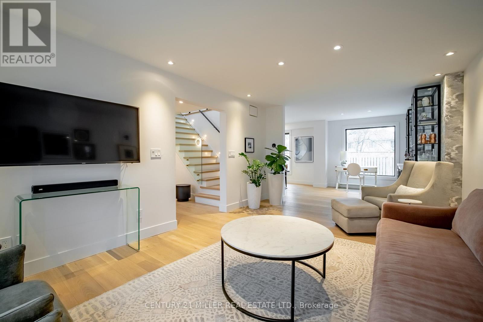 2433 Trevor Drive, Oakville, Ontario  L6L 5C4 - Photo 4 - W13011664