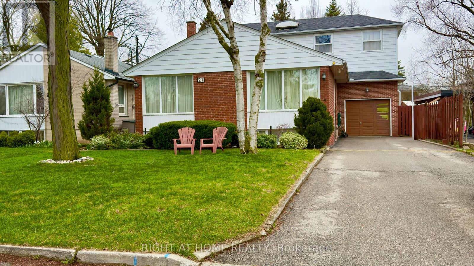21 MITRE PLACE, toronto (kingsview village-the westway), Ontario