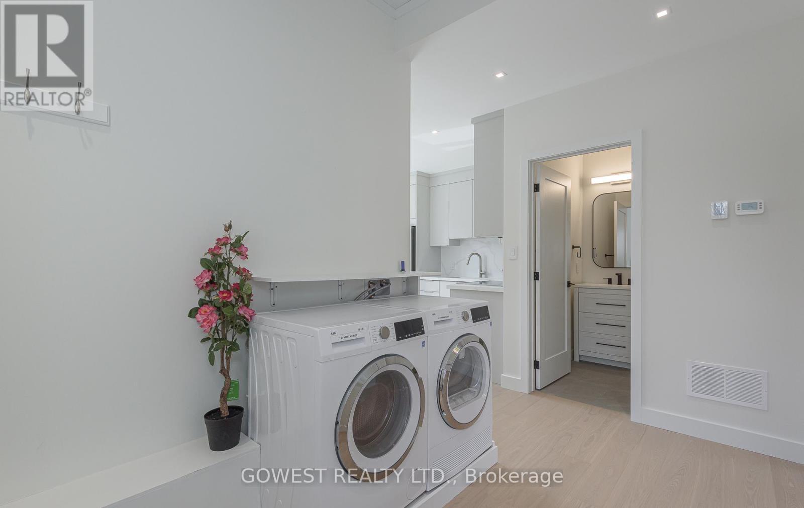 4 - 12 Twenty Second Street, Toronto, Ontario  M8V 3M1 - Photo 7 - W13011670