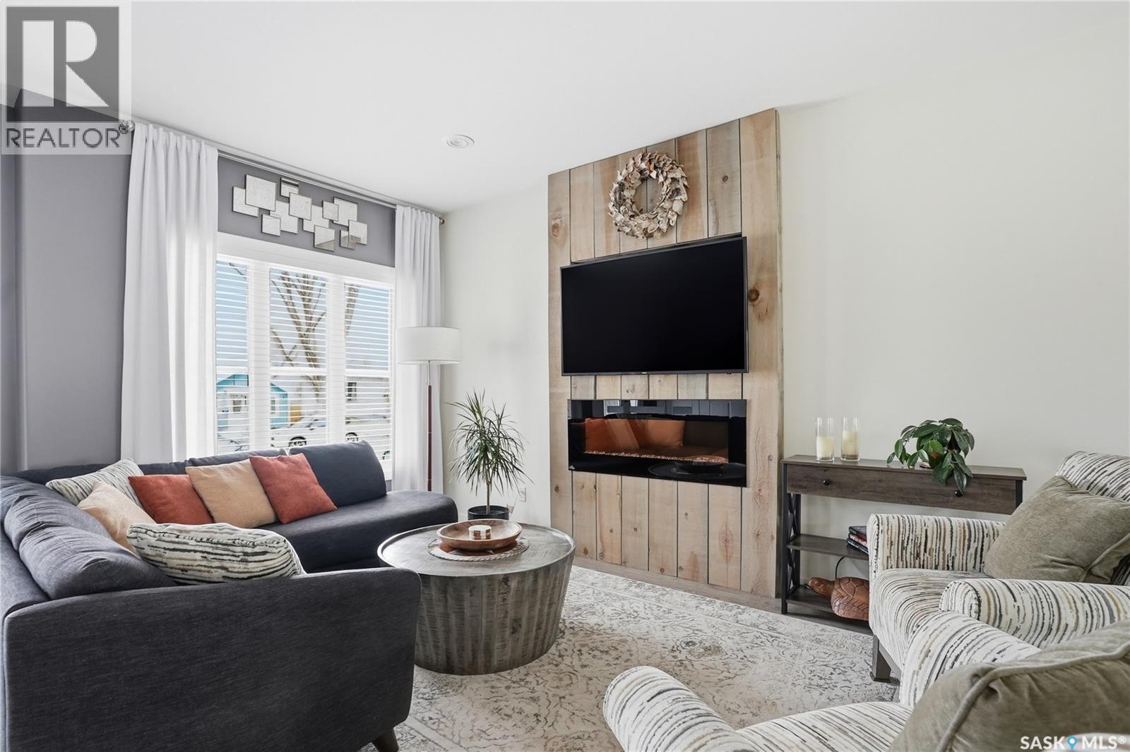 118 3rd Street E, Saskatoon, Saskatchewan  S7H 1L1 - Photo 3 - SK033096