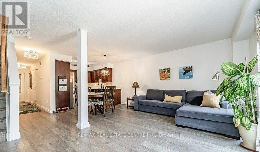 L65 - 85 Bankside Drive, Kitchener, Ontario  N2N 3M4 - Photo 4 - X13011474