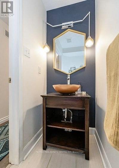 L65 - 85 Bankside Drive, Kitchener, Ontario  N2N 3M4 - Photo 5 - X13011474