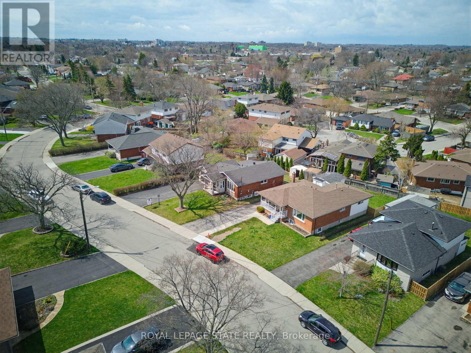 157 Hoover Crescent, Hamilton, Ontario  L9A 3H2 - Photo 5 - X13011478