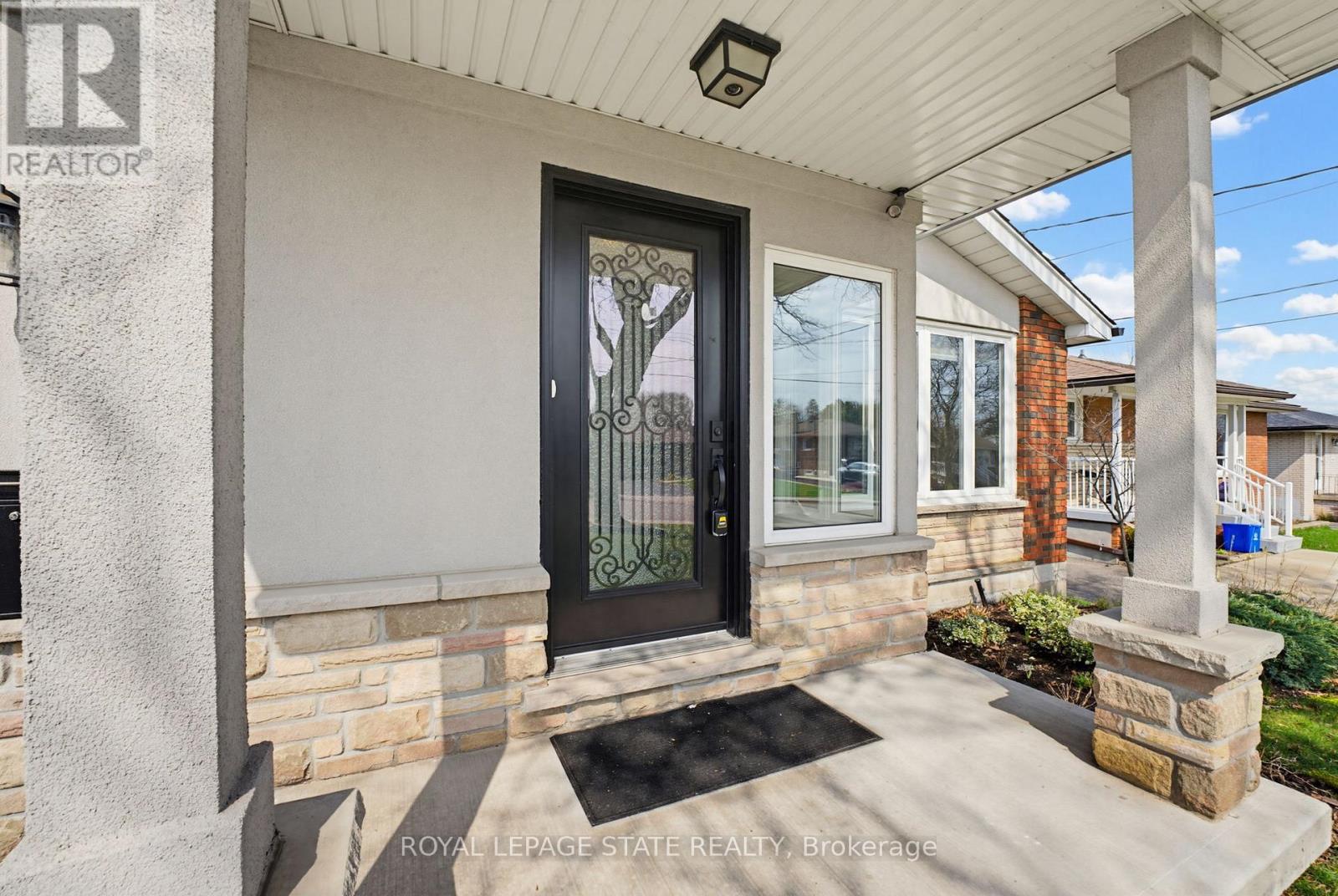 157 Hoover Crescent, Hamilton, Ontario  L9A 3H2 - Photo 8 - X13011478