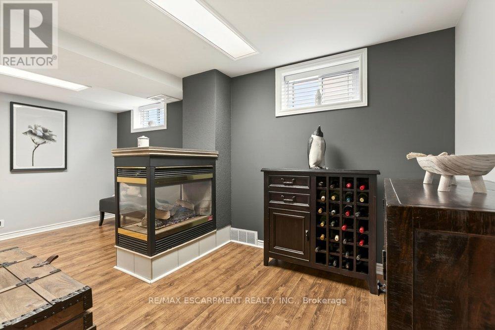 328 East 19th Street, Hamilton, Ontario  L9A 4S8 - Photo 33 - X13011638