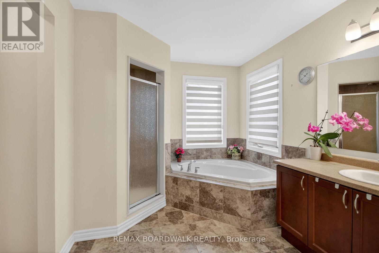 161 Flowing Creek Circle, Ottawa, Ontario  K2M 0K2 - Photo 17 - X12994114