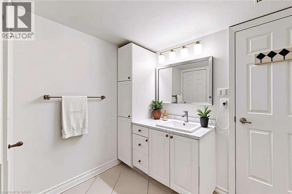 4013 Kilmer Drive Unit# 407, Burlington, Ontario  L7M 4M3 - Photo 12 - 40821700