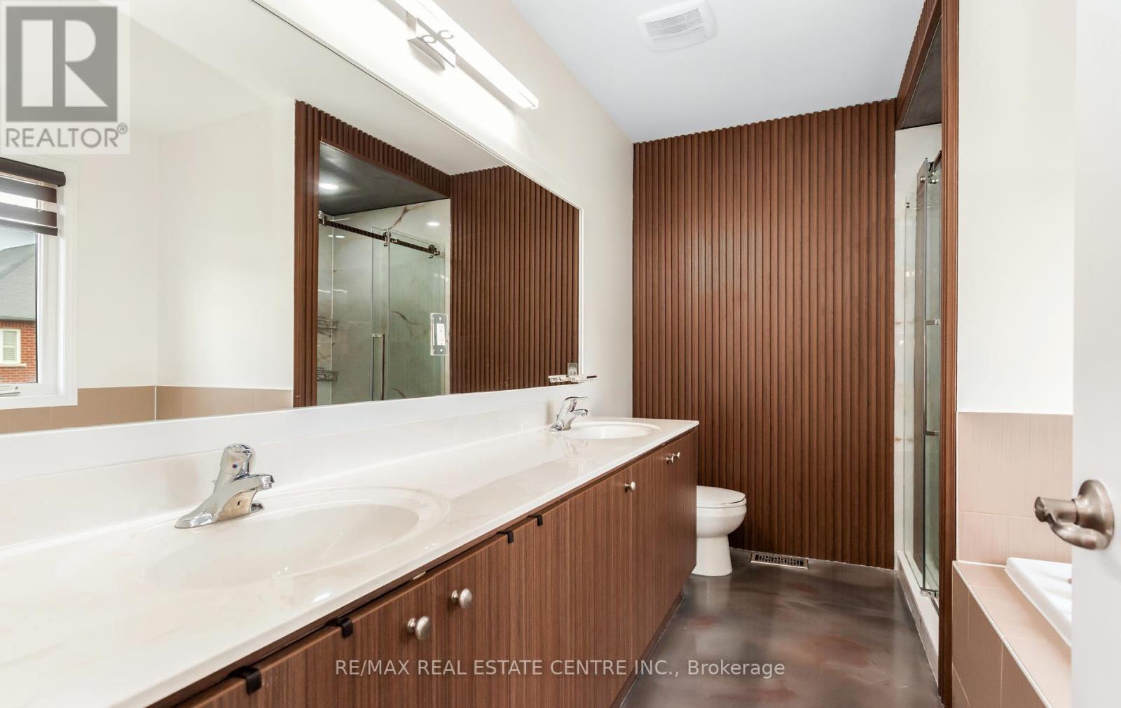 157 Niagara Trail, Halton Hills, Ontario  L7G 0H4 - Photo 24 - W13011486