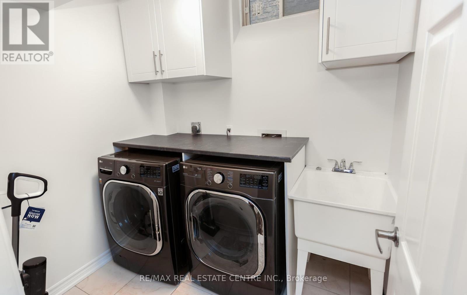 157 Niagara Trail, Halton Hills, Ontario  L7G 0H4 - Photo 41 - W13011486