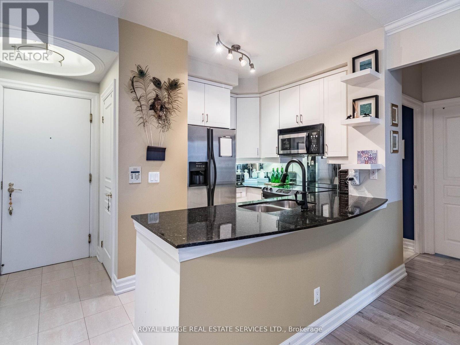 1113 - 2083 Lake Shore Boulevard W, Toronto, Ontario  M8V 4G2 - Photo 9 - W13011642