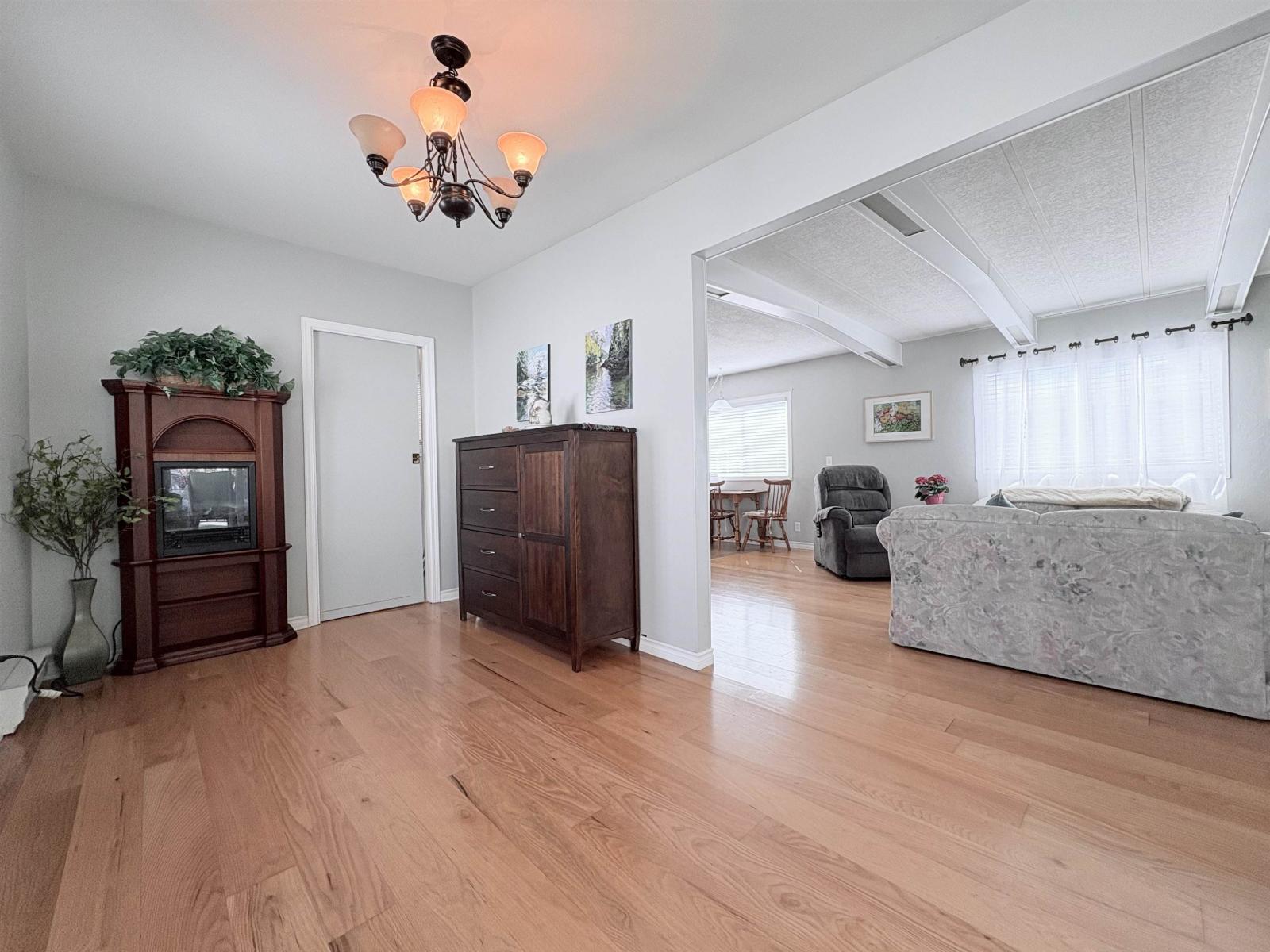 97 2315 198 Street, Langley, British Columbia  V2Z 1Z1 - Photo 3 - R3112215