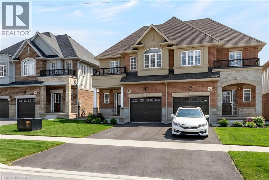 74 Bobolink Road, Hamilton, Ontario  L9A 2P5 - Photo 1 - 40804719