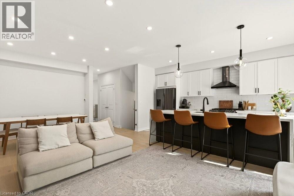 74 Bobolink Road, Hamilton, Ontario  L9A 2P5 - Photo 9 - 40804719