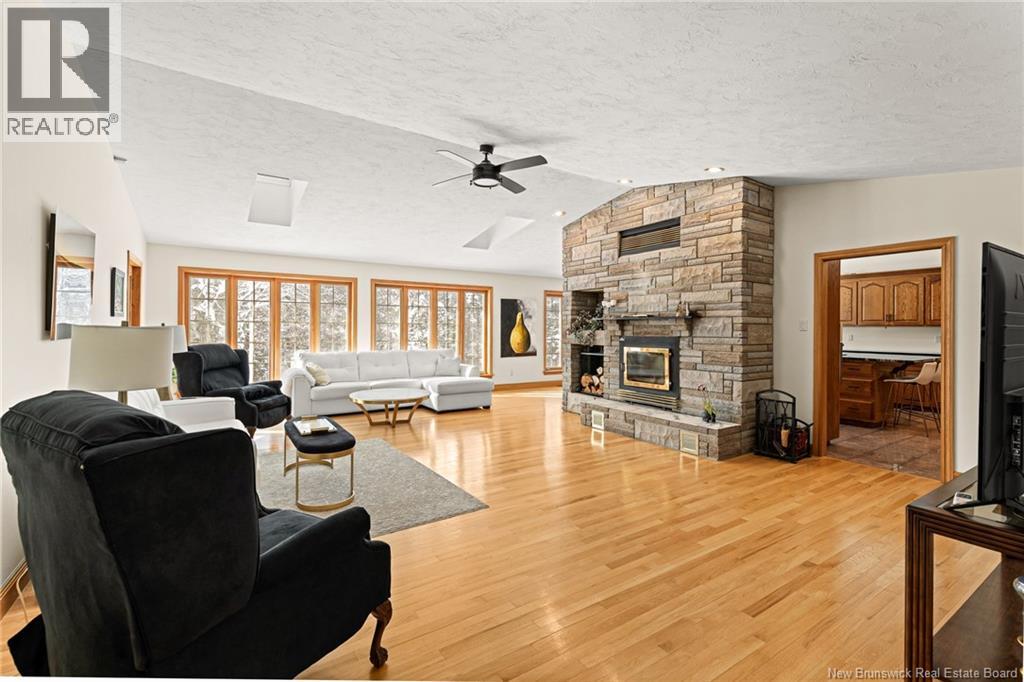829 Coverdale Road, Riverview, New Brunswick  E1B 5E1 - Photo 3 - NB137431